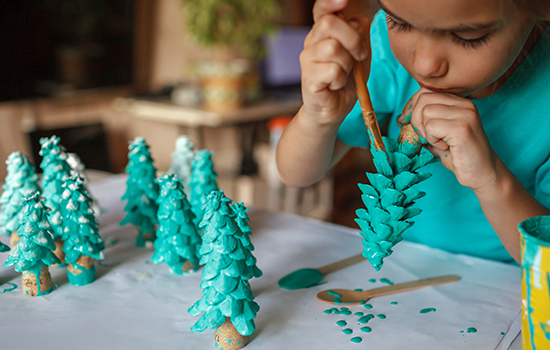Inexpensive Holiday Crafts for Military Families