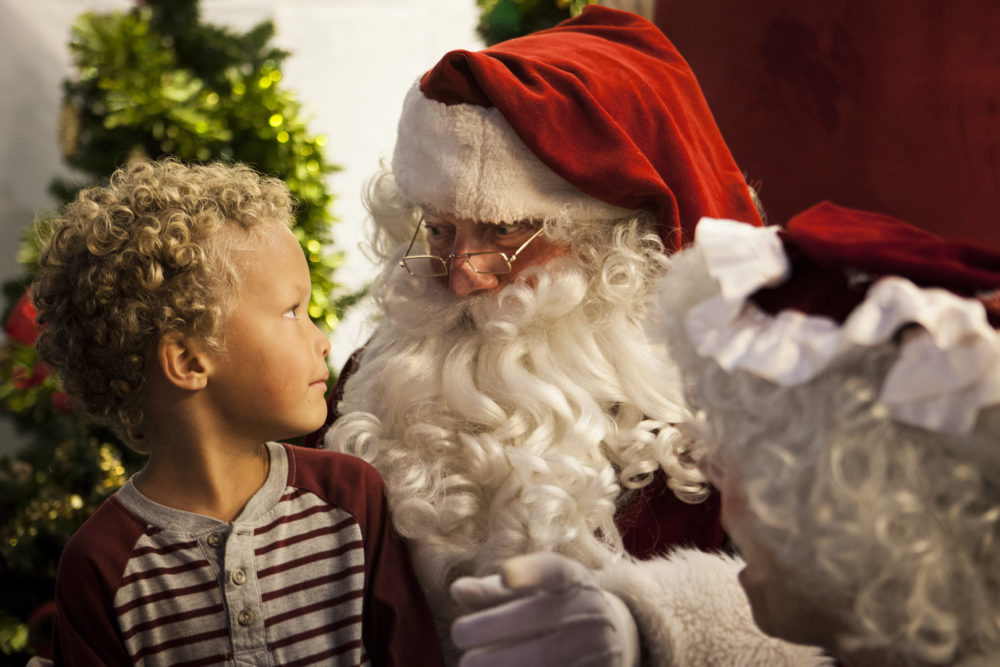 Inexpensive (and Free!) Holiday Activities to Try with Your Military Family